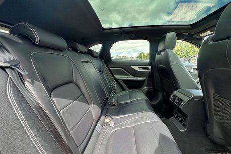 Jaguar F-Pace 2.0 D180 R-Sport SUV 5dr Diesel Auto AWD Euro 6 (s/s) (180 ps) 19