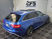 Audi RS4 4.2 FSI V8 Estate 5dr Petrol S Tronic quattro Euro 5 (450 ps) 35