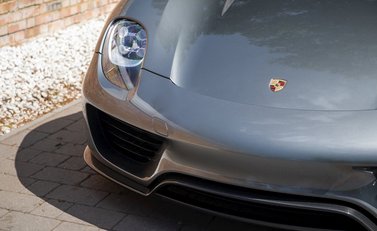 Porsche 918 Spyder 24