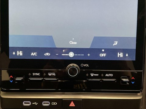 Lexus LBX 1.5 VVT-iE Premium SUV 5dr Petrol Hybrid E-CVT Euro 6 (s/s) (136 ps) Blueto 26
