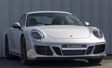 Porsche 911 (991.2) Carrera GTS 1