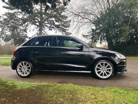 Audi A1 SPORTBACK TFSI S LINE 14