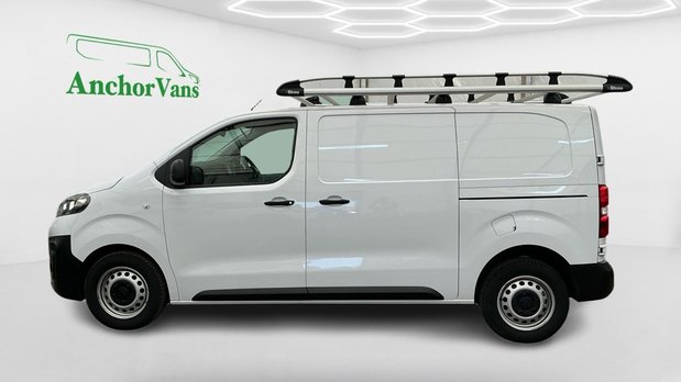 Vauxhall Vivaro SWB L1H1 Low Roof 3100 Air Con Sensors EURO 6 NO VAT 7
