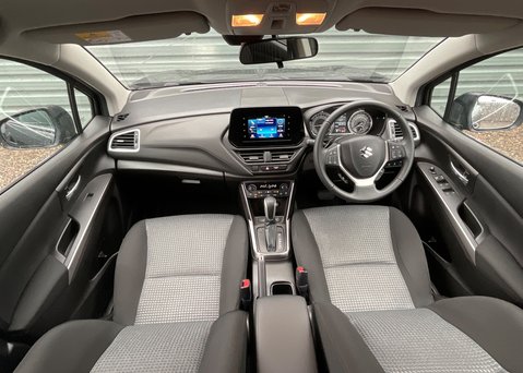 Suzuki SX4 S-Cross MOTION BOOSTERJET MHEV 9