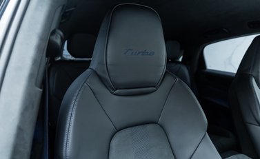 Porsche Cayenne TURBO E-HYBRID Coupe with GT Package 15
