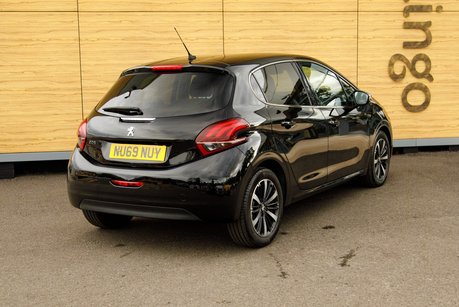 Peugeot 208 S/S TECH EDITION