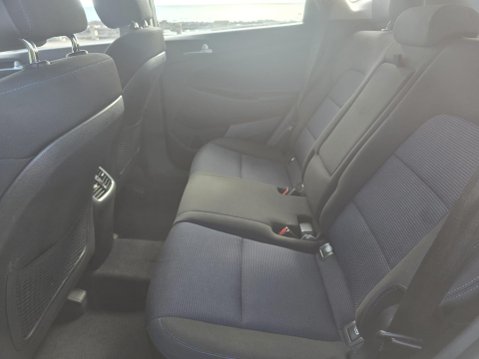 Hyundai TUCSON 1.7 CRDi Blue Drive SE Euro 6 (s/s) 5dr 12