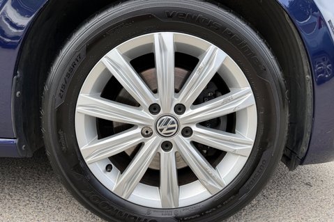 Volkswagen Touran SEL TSI DSG AUTOMATIC - 7 SEATS - ADAPTIVE CRUISE -DEMO +1 OWNER -FVWSH 66