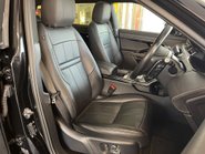 Land Rover Range Rover Evoque 2.0 D200 R-DYNAMIC HSE MHEV 3