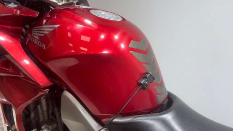 Honda CB 2010 GOOD RUNNING PROJECT BIKE SPARES OR REPAIR 1000CC 27