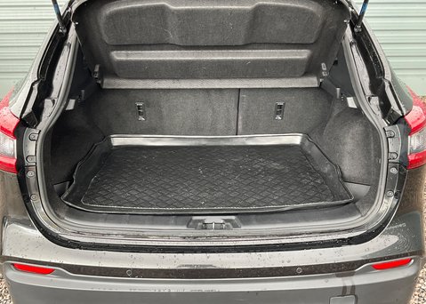 Nissan Qashqai 1.3 DIG-T TEKNA 19