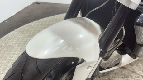 Triumph Street Triple R 2015 15K QUICK SHIFTER ARROW EXHAUST NEW MOT NAKED BIKE 44