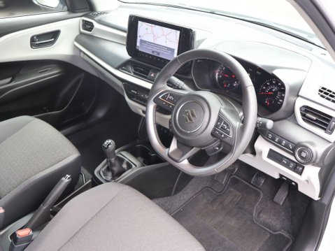 Suzuki Swift 1.2 MHEV Motion Euro 6 (s/s) 5dr 12