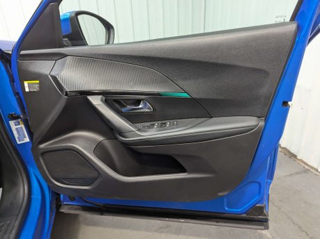 Peugeot 2008 2008 Allure Premium EV 5dr 53