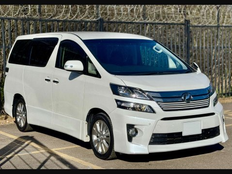 Toyota Vellfire GOLDEN EYES II V6 3