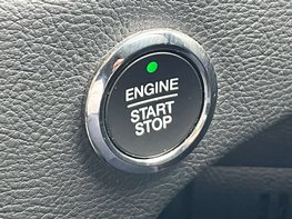 Ford S-Max 2.5 S-Max Titanium HEV CVT 5dr 53