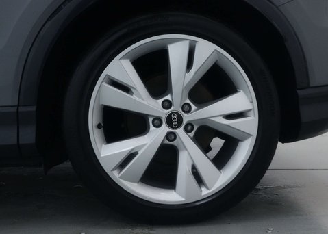 Audi Q4 Q4 E-Tron S Line 35 5dr 18