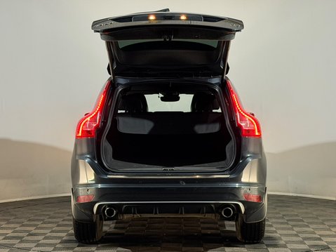 Volvo XC60 D5 R-DESIGN LUX NAV AWD 8