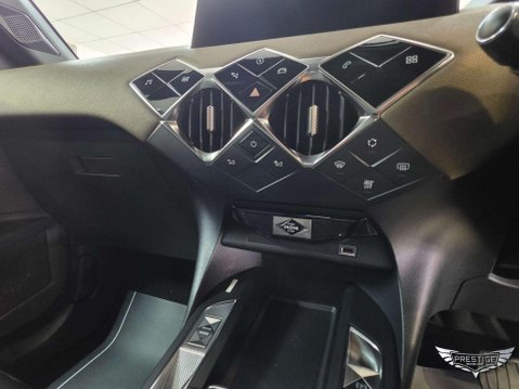 DS DS 3 E-TENSE 50kWh Prestige Crossback Auto 5dr 32