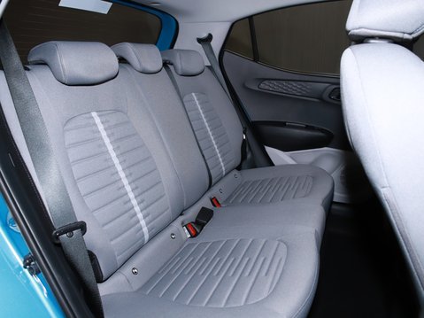 Hyundai i10 1.0 MPi Premium 5dr Auto 34