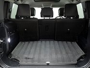 Land Rover Defender 2.0 P400e 15.4kWh X-Dynamic HSE SUV 5dr Petrol Plug-in Hybrid Auto 4WD Euro 47