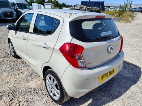 Vauxhall Viva 1.0i SE Euro 6 5dr 4