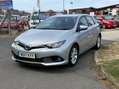 Toyota Auris VVT-I BUSINESS EDITION TSS 32