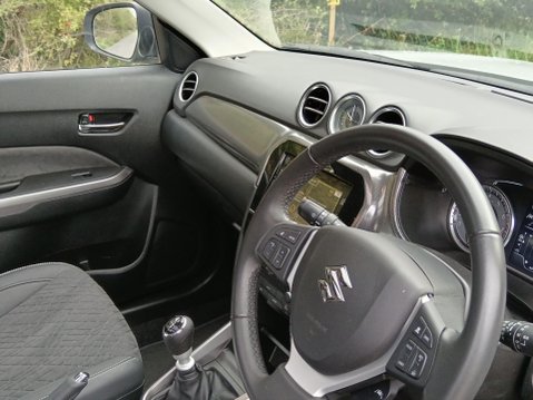 Suzuki Vitara 1.4 Boosterjet MHEV SZ5 Euro 6 (s/s) 5dr 24