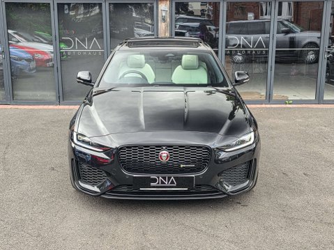 Jaguar XE 2.0 XE R-Dynamic Black Auto 4dr 18