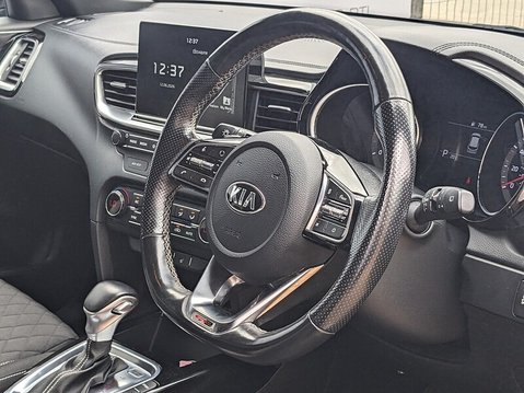 Kia Ceed CRDI GT-LINE ISG 14