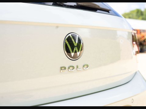 Volkswagen Polo 1.0 Polo Active TSi Semi-Auto 5dr 33
