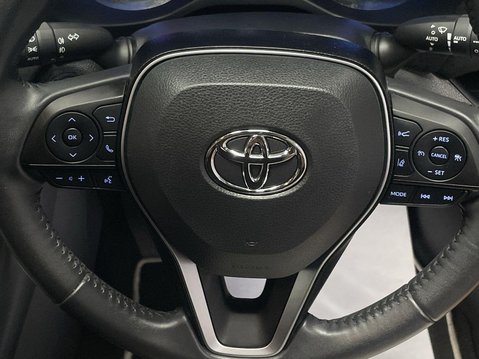 Toyota Rav4 2.5 VVT-h Design SUV 5dr Petrol Hybrid CVT Euro 6 (s/s) (218 ps) 20
