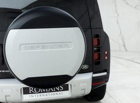 Land Rover Defender 110 XS Edition P400 23