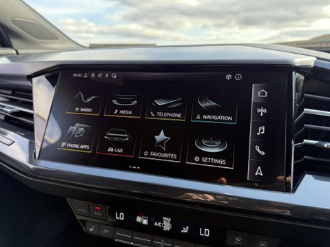 Audi Q4 40 S line SUV 5dr Electric Auto 82kWh (204 ps) 37