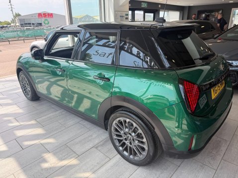 Mini Hatch 2.0S Classic Steptronic Euro 6 (s/s) 5dr 15