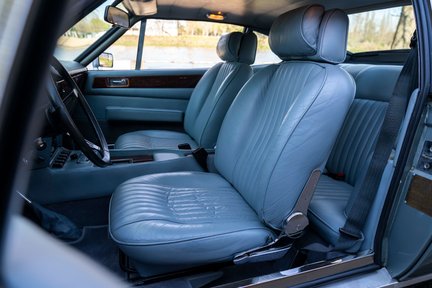 Aston Martin V8 Oscar India 21