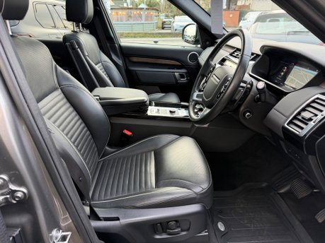Land Rover Discovery 3.0 SD V6 HSE SUV 5dr Diesel Auto 4WD Euro 6 (s/s) (306 ps) 25