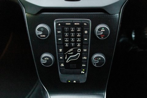 Volvo V40 T2 R-DESIGN EDITION 28