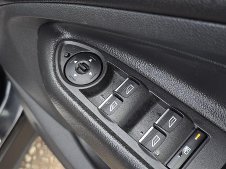 Ford Kuga 1.5T EcoBoost Titanium SUV 5dr Petrol Auto AWD Euro 6 (s/s) (182 ps) 23
