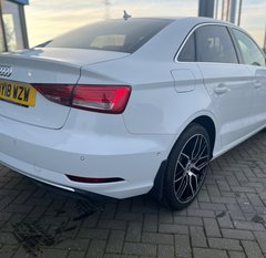 Audi A3 1.6 TDI SPORT AUTOMATIC 4