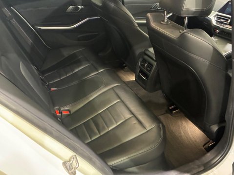 BMW 3 Series 2.0 330e 12kWh M Sport Auto Euro 6 (s/s) 4dr 32