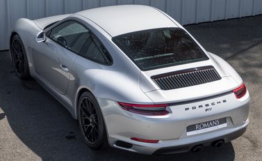 Porsche 911 (991.2) Carrera GTS 9