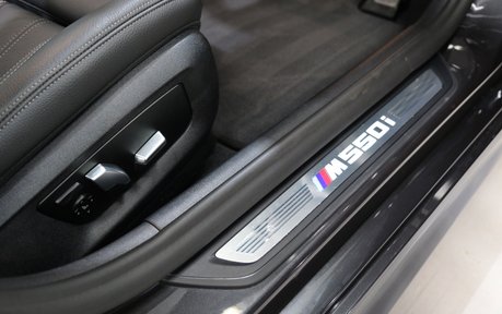 BMW 5 Series M550i xDrive - 1 Owner FBMWSH 25