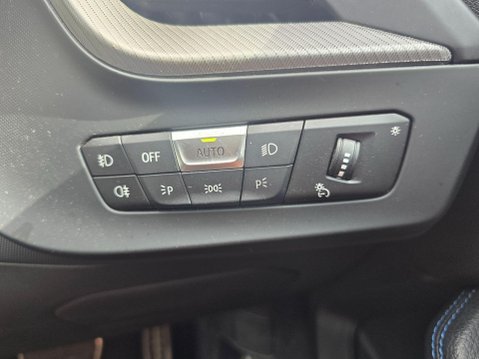 BMW 2 Series 2.0 220i M Sport DCT Euro 6 (s/s) 4dr 32