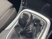 Vauxhall Insignia 1.8 Insignia SRi 5dr 35