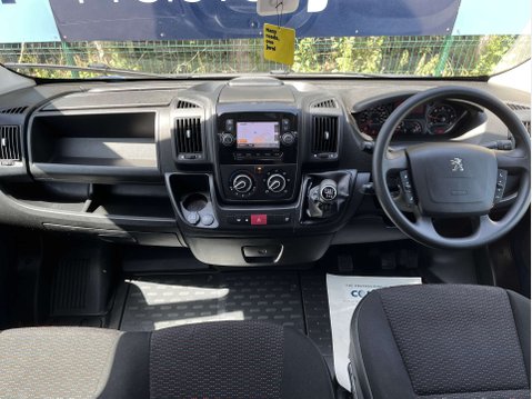 Peugeot Boxer L3H2 17-Seat Lightweight Non-D1 minibus with A/C, Cruise, Nav, Sensors, Tel 5