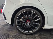 Mercedes-Benz A Class 2.0 A35 AMG (Premium Plus) Hatchback 5dr Petrol SpdS DCT 4MATIC Euro 6 (s/s 24