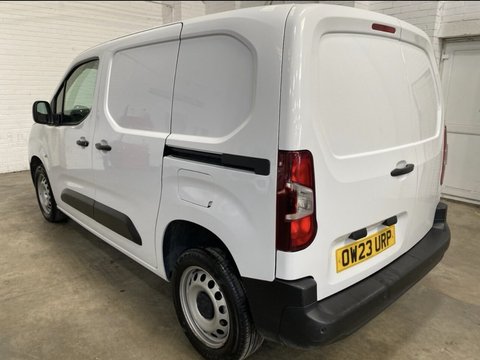 Peugeot Partner BLUEHDI PROFESSIONAL PREMIUM PLUS L1 9