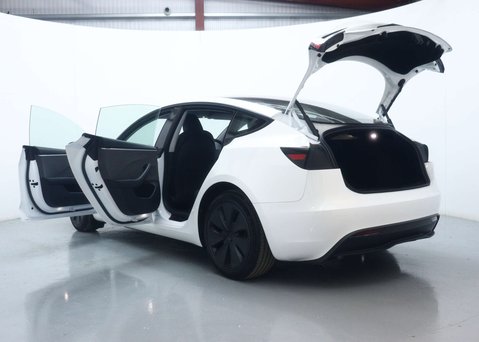 Tesla Model 3 Saloon 4dr Electric Auto RWD (208 ps) 52