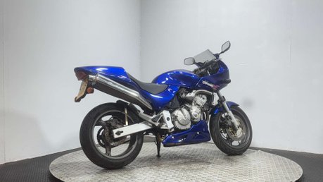 Honda CB 2002 42K 600CC COMMUTER PROJECT BIKE SPARES OR REPAIR 3